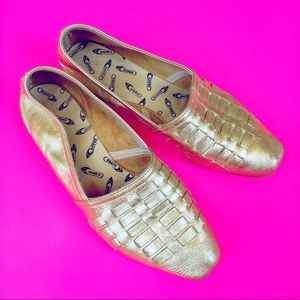 [VTG] Kraus Gold Woven Slip-On Flats
